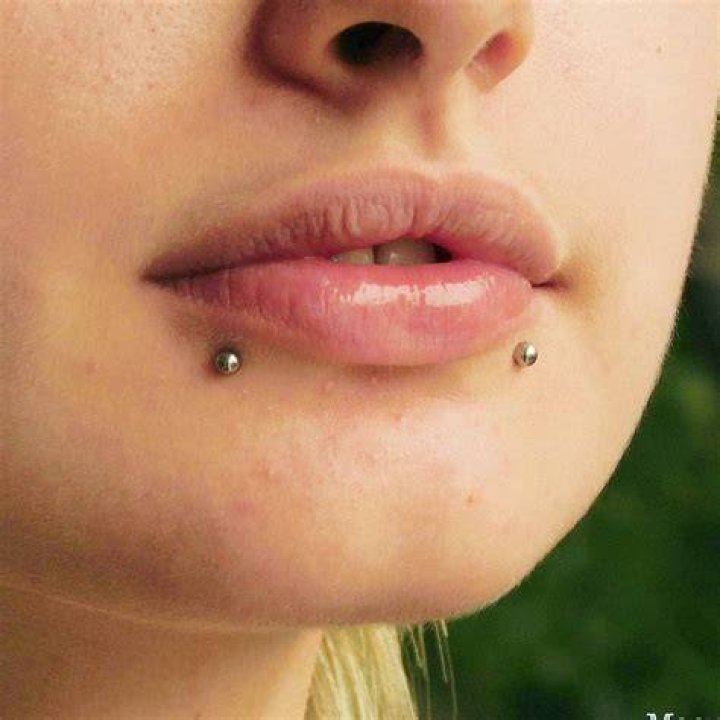 Raccoon Bite Piercing: A Comprehensive Guide to This Trendy Double Lip Piercing