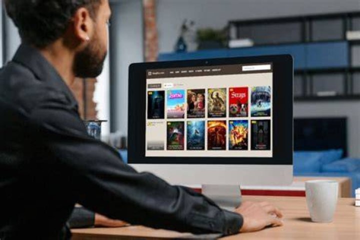 UIIUMovie: Revolutionizing the Movie Streaming Experience