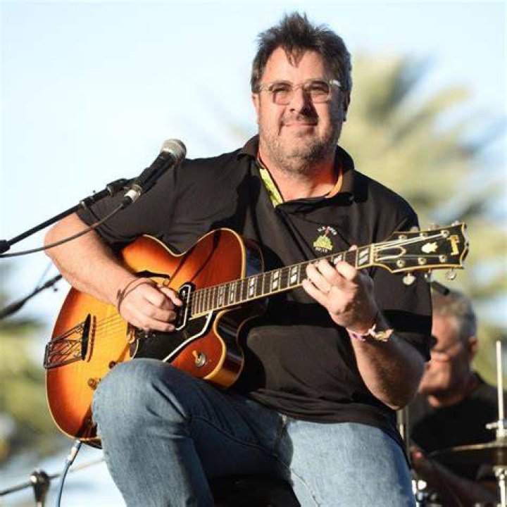 Vince Gill Net Worth: A Comprehensive Look at His Wealth and Career